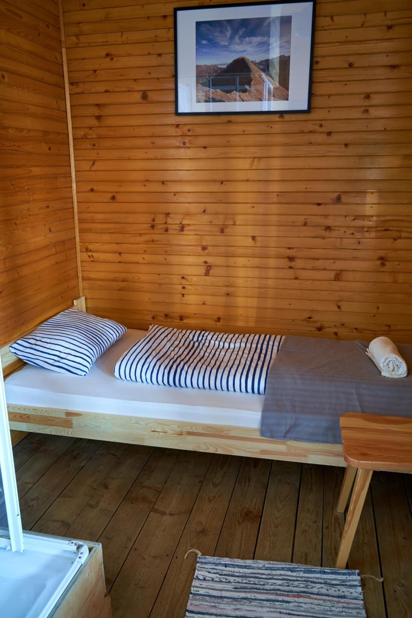 Single Room Private Bathroom