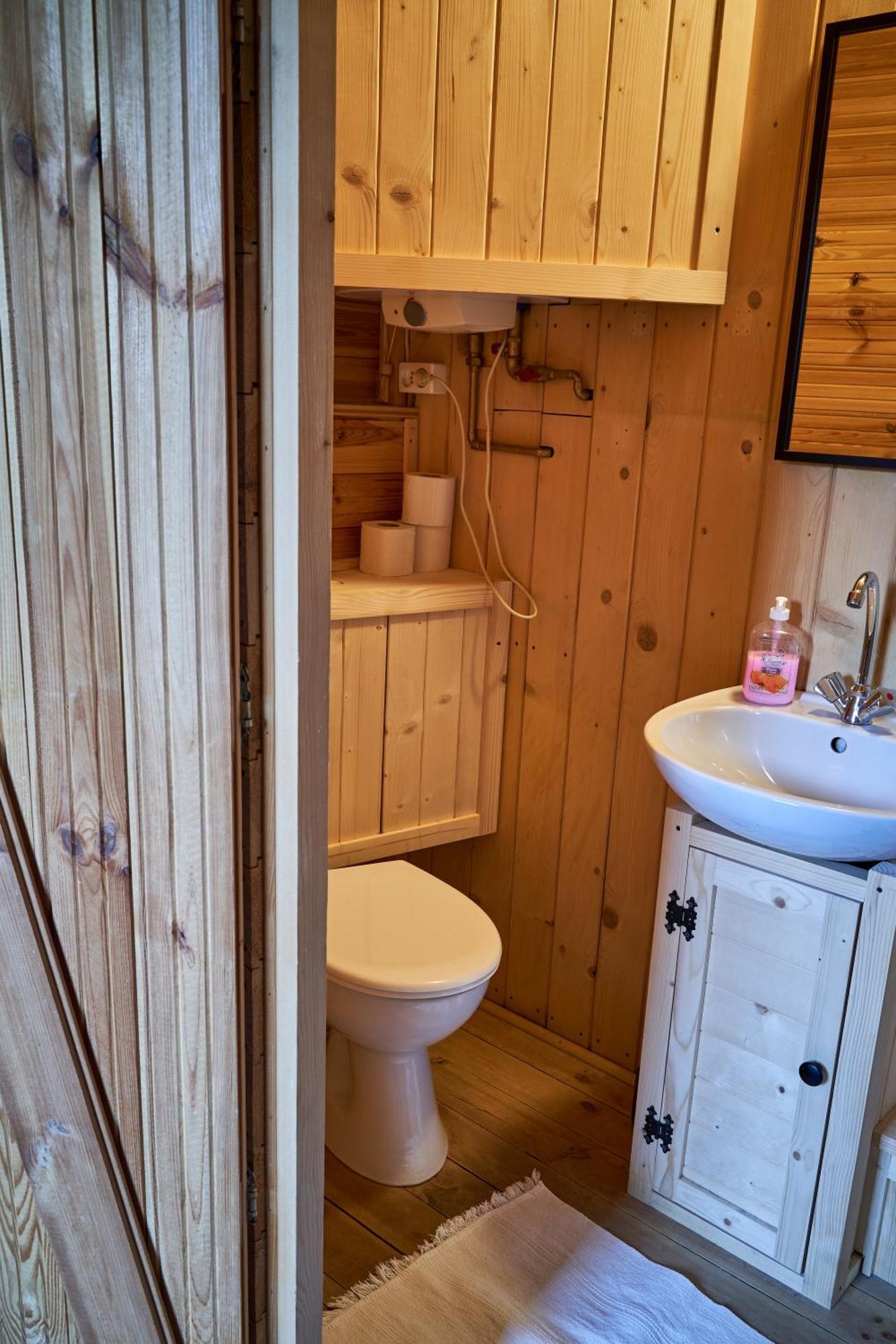 Quadruple Room Private Bathroom